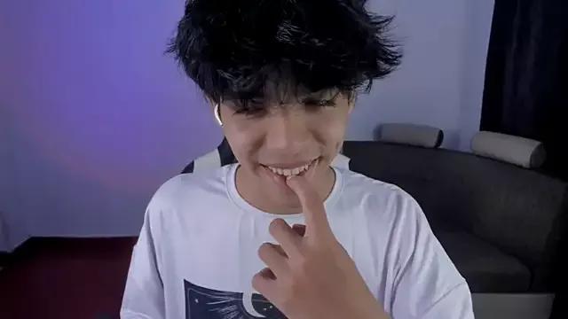 Alan26_ from StripChat is Freechat