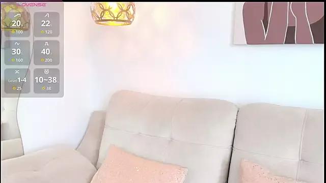 Alana-Jones from StripChat is Freechat