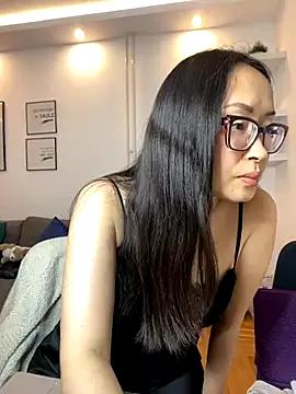 alana_liam from StripChat is Freechat