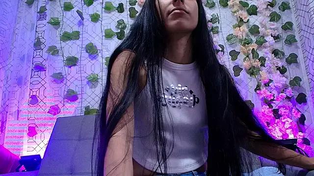 Entertain your itch for girls livestreamers with our collection of stunning models, skilled in the art of temptation and delight.