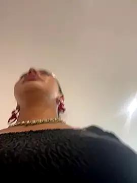 Alaska-de-lune from StripChat is Freechat
