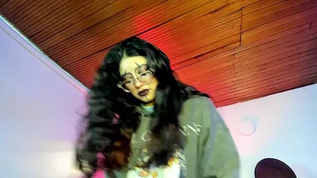 aletheaa from StripChat is Freechat