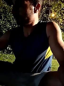 alex10alexx from StripChat is Freechat