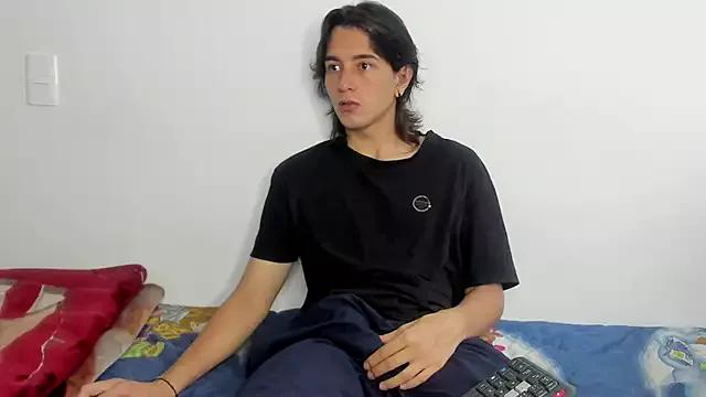 alex_connorr from StripChat is Freechat