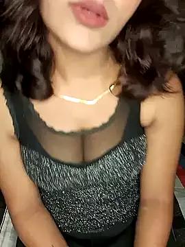 ALEXA_1100 from StripChat is Freechat
