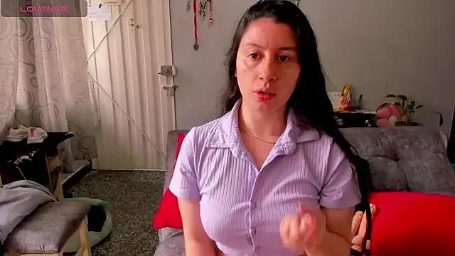 alexa_albb from StripChat is Freechat