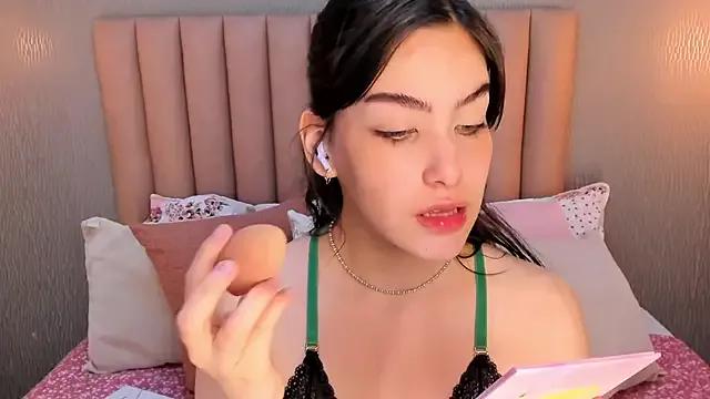 Entertain your itch for girls livestreamers with our collection of stunning models, skilled in the art of temptation and delight.