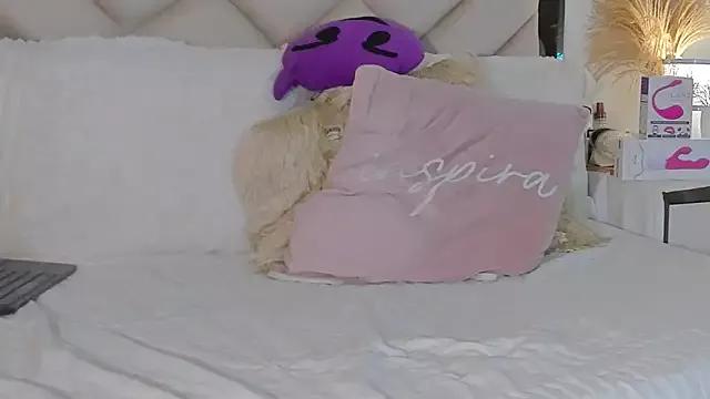 alexa_tobar from StripChat is Freechat