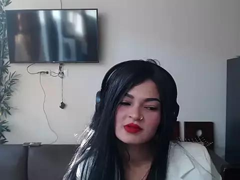 Alexamuz from StripChat is Freechat