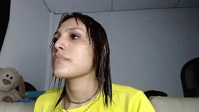 Entertain your itch for girls livestreamers with our collection of stunning models, skilled in the art of temptation and delight.