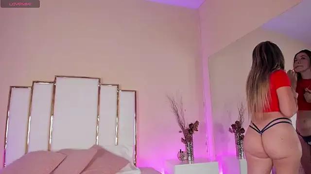Alexandraa_Gomez from StripChat is Freechat