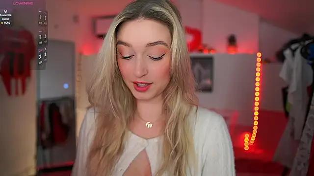 Entertain your itch for girls livestreamers with our collection of stunning models, skilled in the art of temptation and delight.