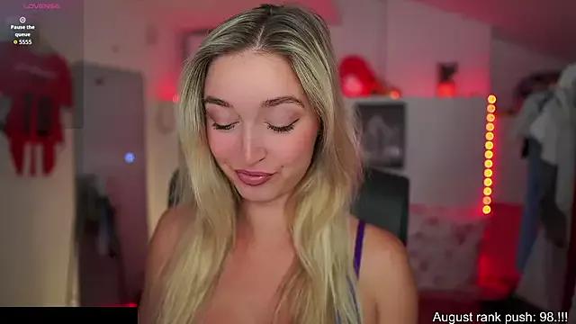 Entertain your itch for girls livestreamers with our collection of stunning models, skilled in the art of temptation and delight.