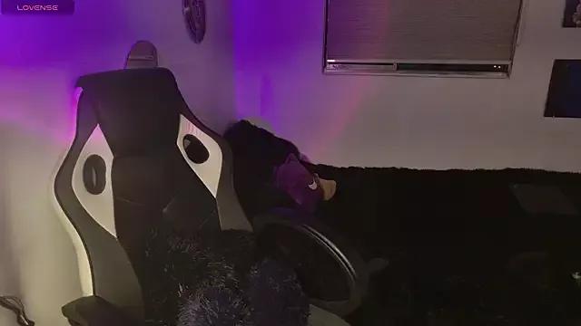 alexxatokyo from StripChat is Freechat