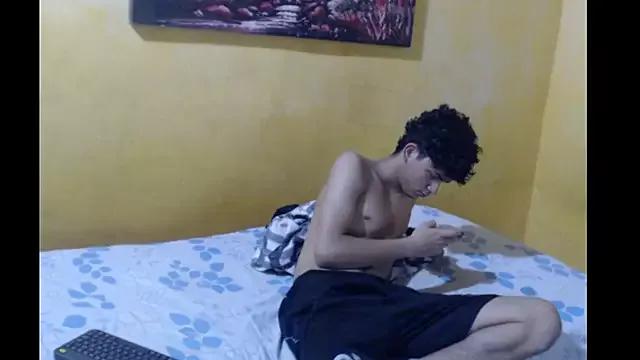 alice_julls from StripChat is Freechat