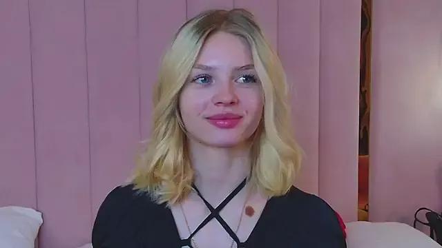 alice_woond from StripChat is Freechat