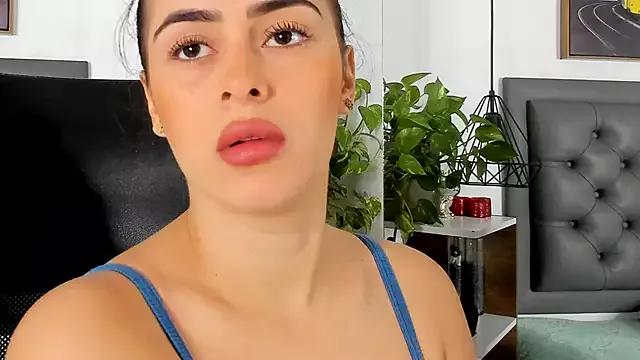 alicee_cooper from StripChat is Freechat