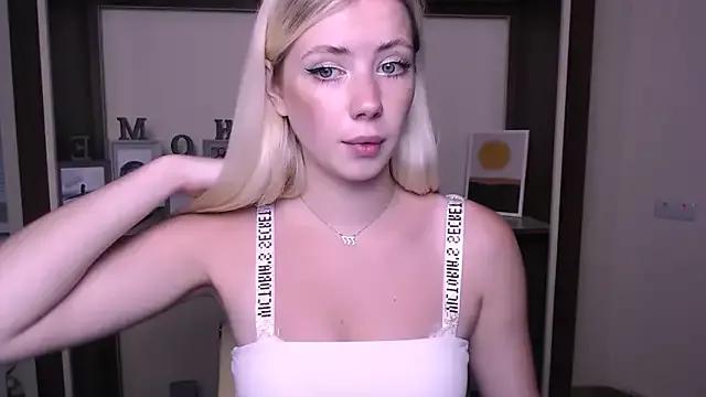 Entertain your itch for girls livestreamers with our collection of stunning models, skilled in the art of temptation and delight.