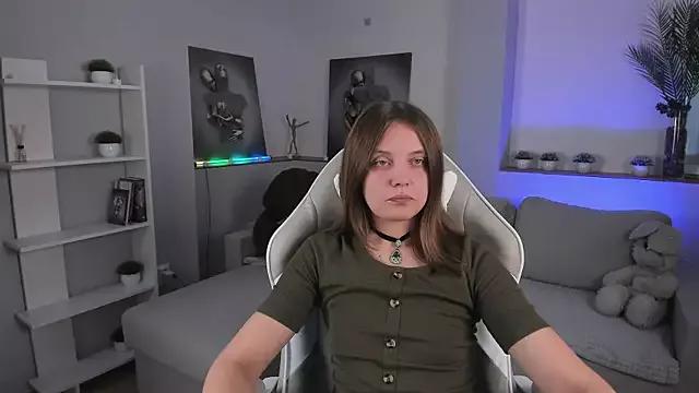 Entertain your itch for girls livestreamers with our collection of stunning models, skilled in the art of temptation and delight.