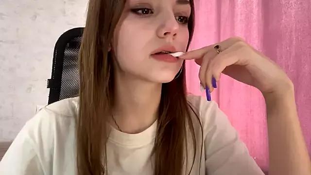 AliceStacy from StripChat is Freechat