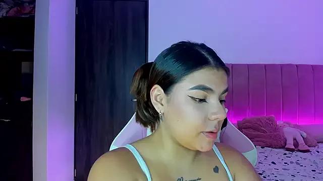 alicethunderr from StripChat is Freechat