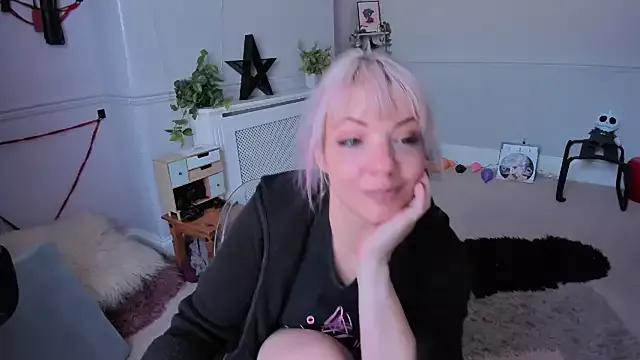AliceW0lf from StripChat is Freechat