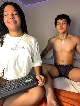 Alicia_Liamm from StripChat is Freechat