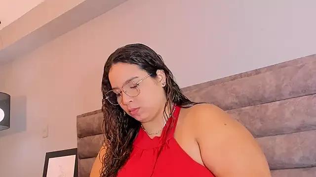 Aliciabloom from StripChat is Freechat