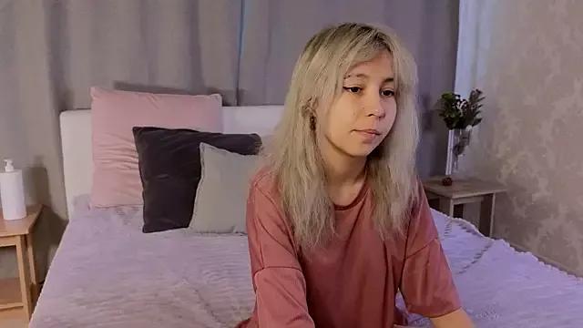 Alika_wow from StripChat is Freechat