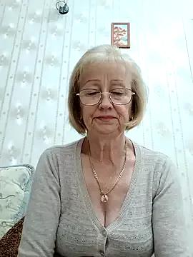 AlikaSwan5821 from StripChat is Freechat
