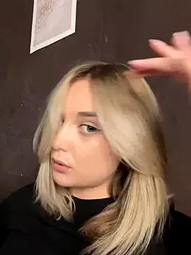 Alisa_Rise from StripChat is Freechat
