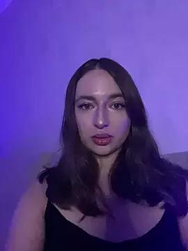 AlisaQSky from StripChat is Freechat