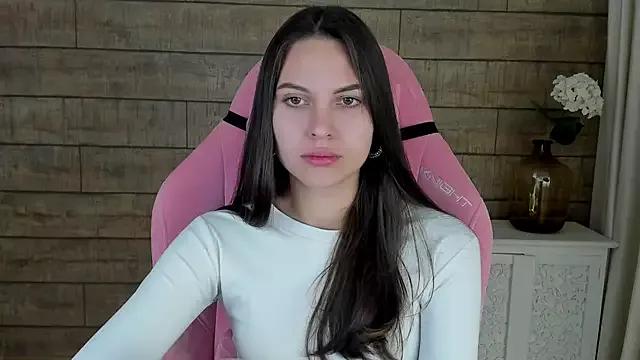 AlisaVersailles from StripChat is Freechat