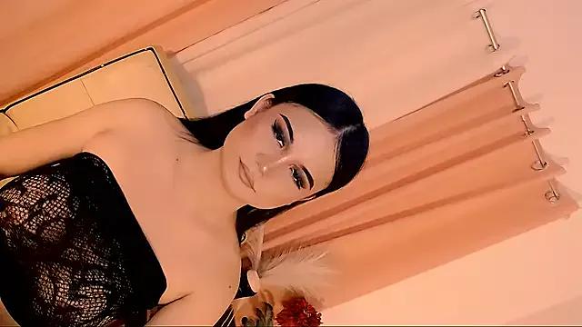 Entertain your itch for girls livestreamers with our collection of stunning models, skilled in the art of temptation and delight.