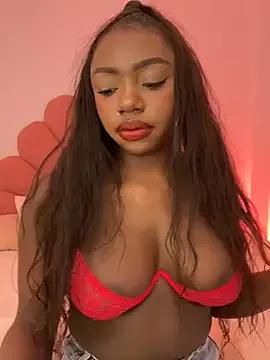 alissradiante1 from StripChat is Freechat