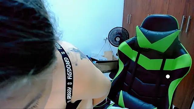 allisonbby from StripChat