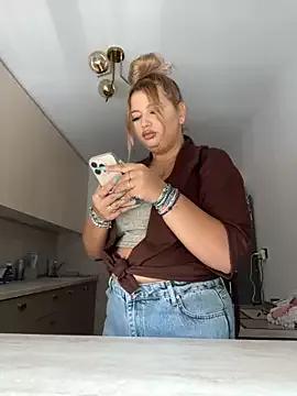 AllysonK from StripChat is Freechat