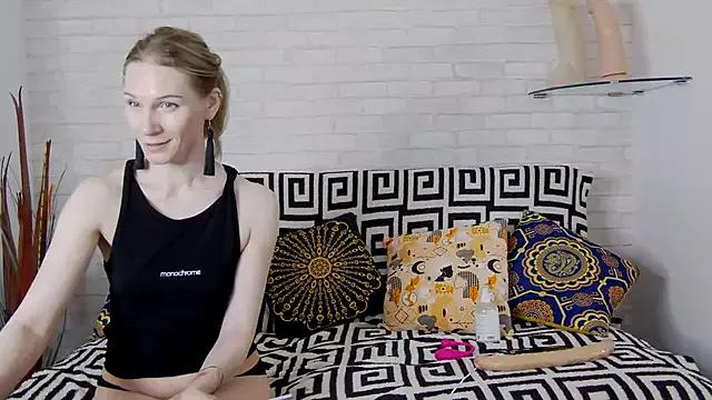 Entertain your itch for girls livestreamers with our collection of stunning models, skilled in the art of temptation and delight.
