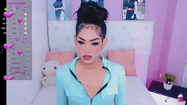 Amanda_bigx from StripChat