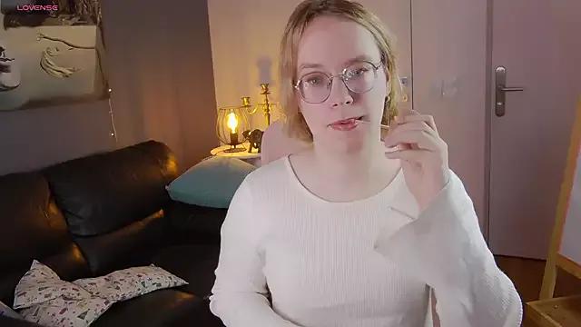 Amanda_Butlerr from StripChat is Freechat