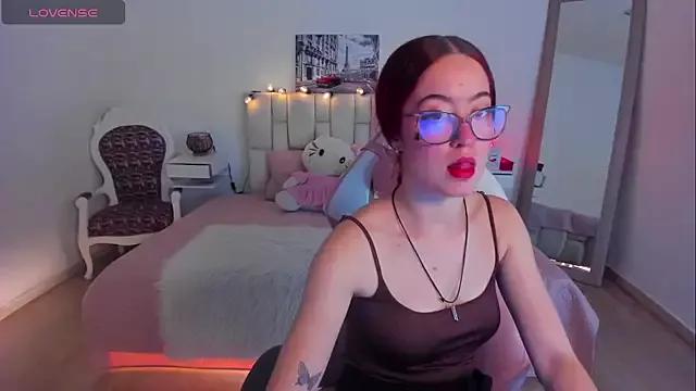 Amaraa_couper1 from StripChat is Freechat