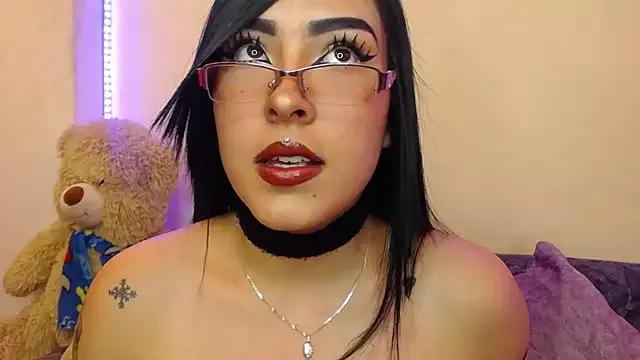 ambar_mills42 from StripChat is Freechat
