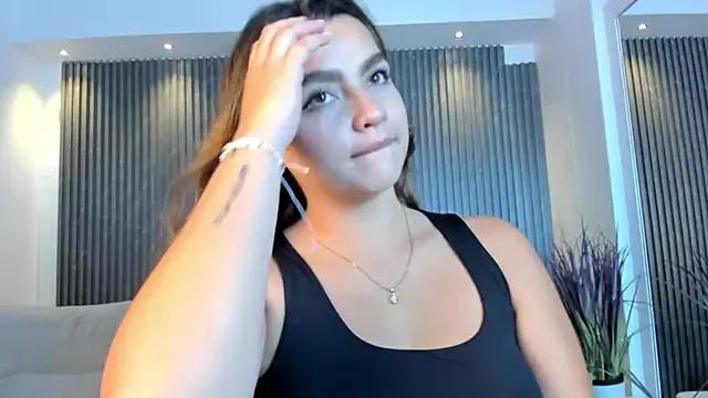 ambarcarterr from StripChat is Freechat