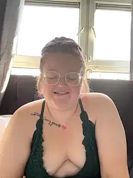 AmberBliss-X from StripChat is Freechat