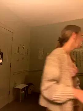 AmberLustXXX from StripChat is Freechat