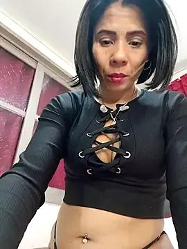 AmberSwift24 from StripChat is Freechat