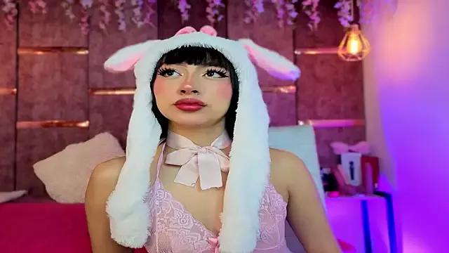 Entertain your itch for girls livestreamers with our collection of stunning models, skilled in the art of temptation and delight.
