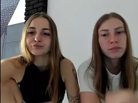 amelia_gold9 from StripChat is Freechat