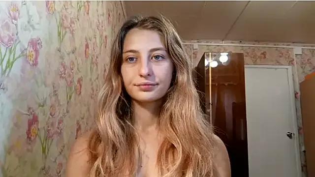 AmeliLia from StripChat is Freechat