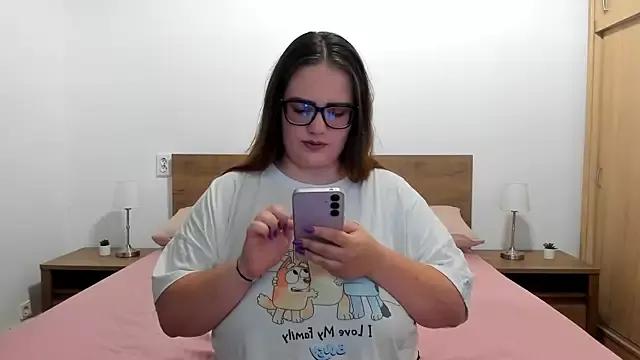 amiravyxen from StripChat is Freechat